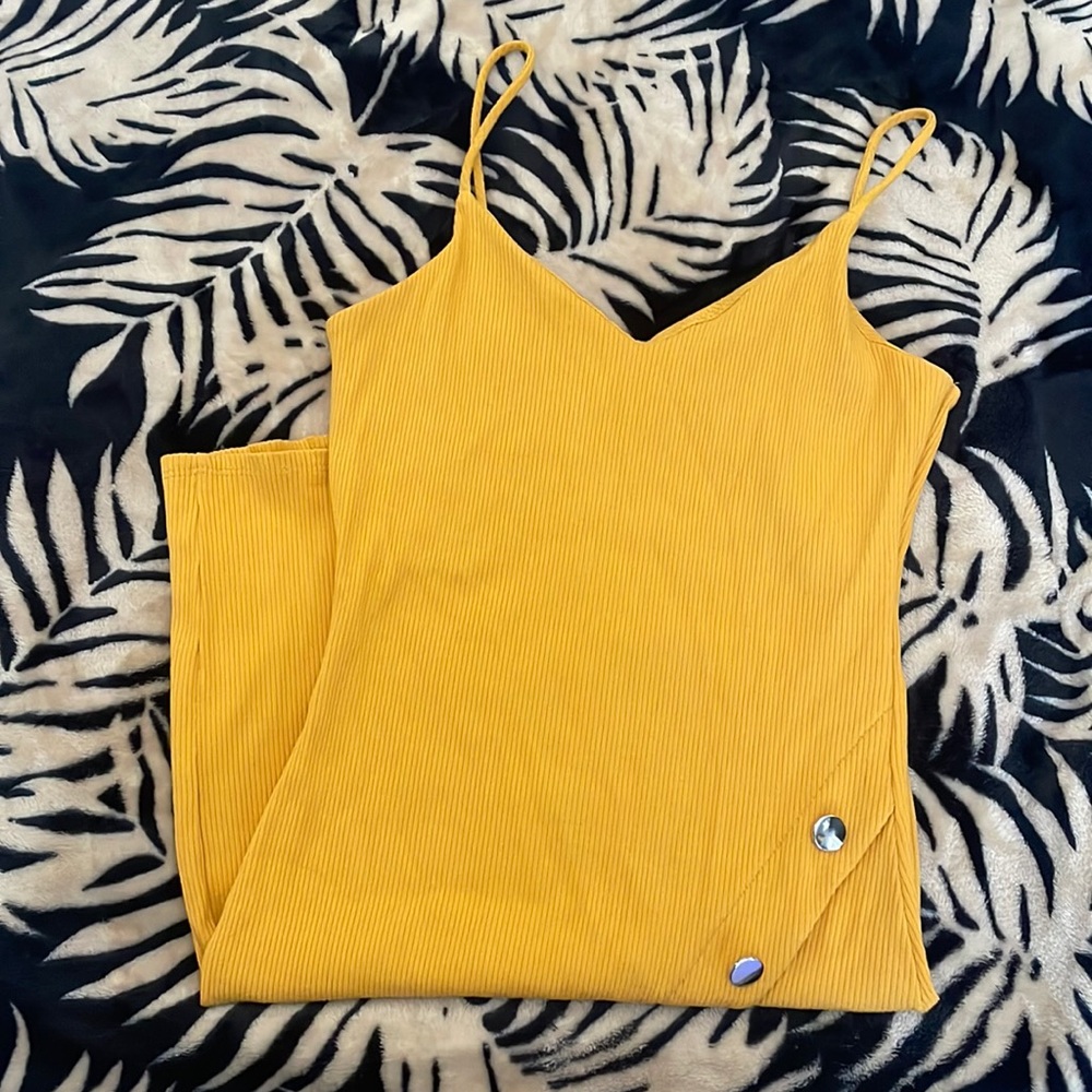 Yellow dress